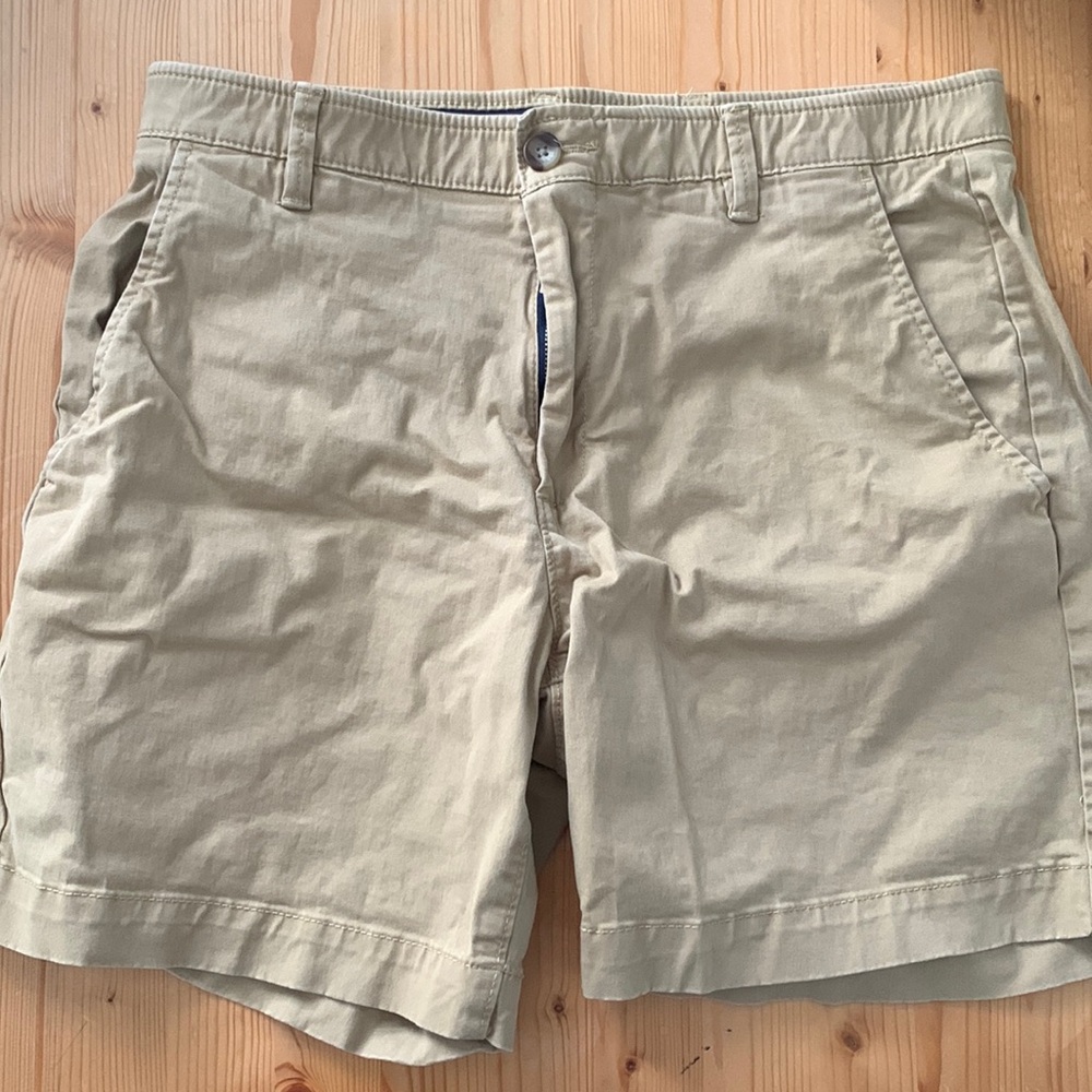 Crown & Ivy Men’s 7” Flex Chino Shorts